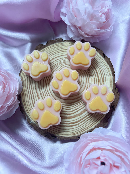 'Marshmallow & White Peach' Wax Melt Paws